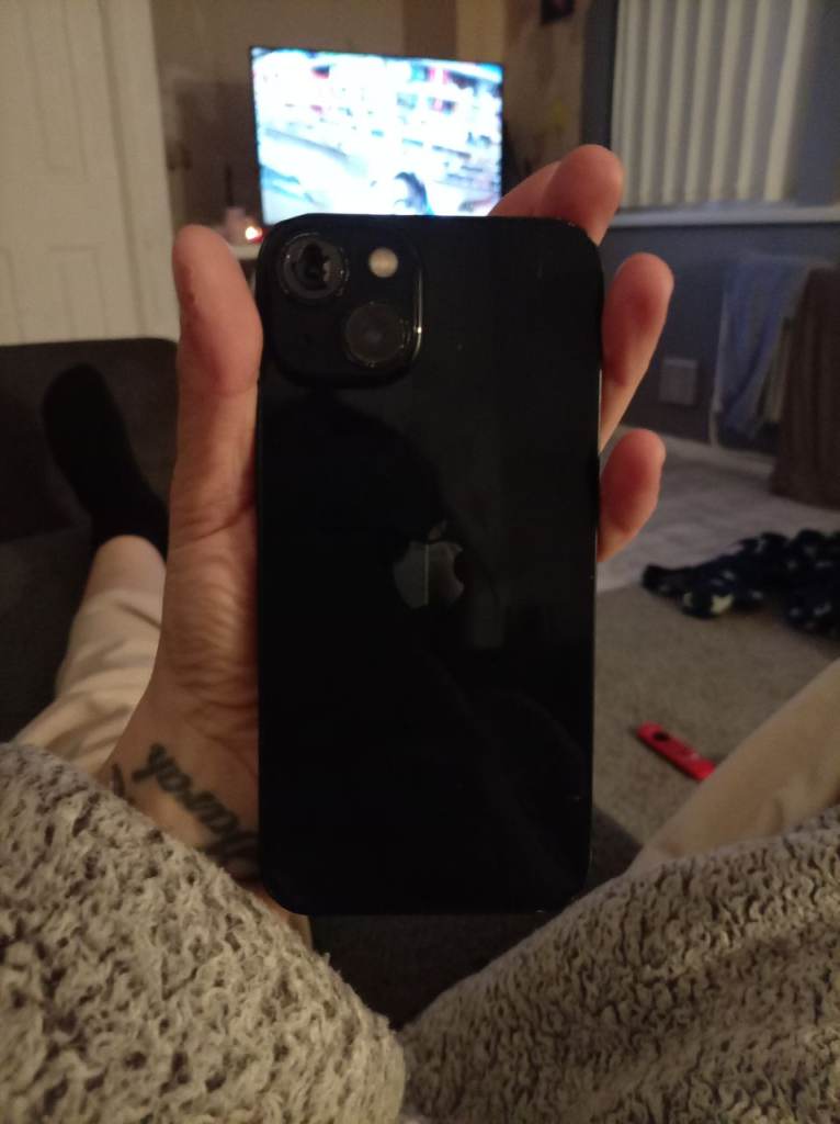 Iphone 12 (spares or repairs 