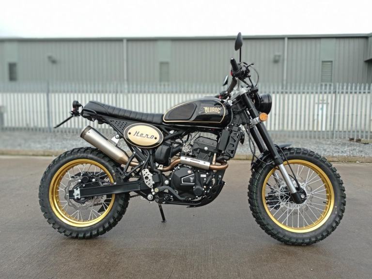 Bluroc Hero 250 Retro 250cc Offroad Scrambler Delivery & Finance UK/IRE 