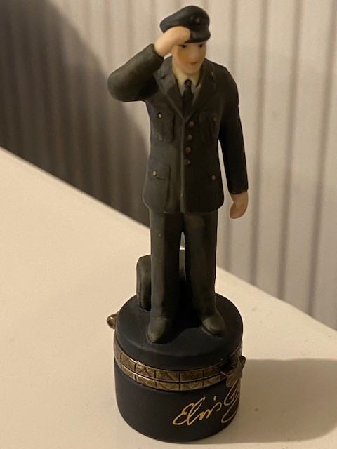 RARE: Elvis Miniature Vintage Army Trinket Box & Army Dog Tag *EX*