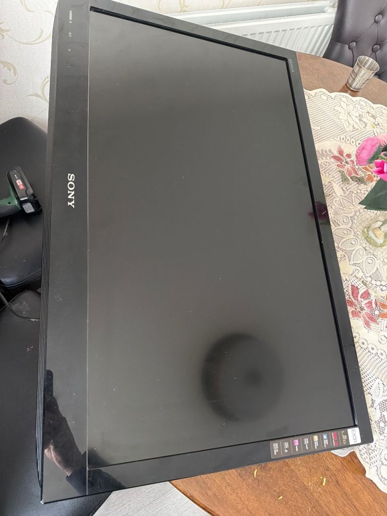 Sony Black LCD TV – Good Condition 43 inch