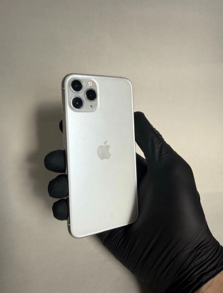 iPhone 11 Pro 64GB- IOS 26 - 100% battery health