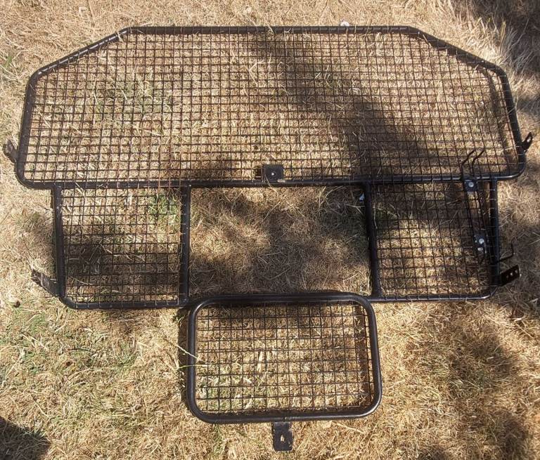 Car boot rack /luggage rack/pet guard 