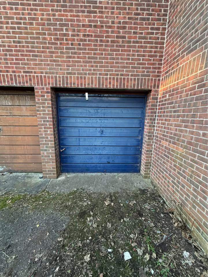 Single Garage to Rent - Patchway