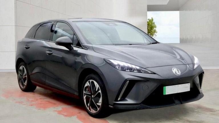 MG MG4 64kWh Trophy Long Range Auto 5dr 2023