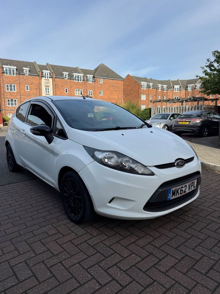 Ford, FIESTA, Hatchback, 2012, Manual, 1242 (cc), 3 doors