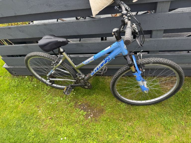 Medium size Mountain bike I good working order Front suspension Delivery possible