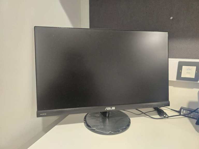 ASUS VC239 23" Computer Monitor - Very Good Condition
