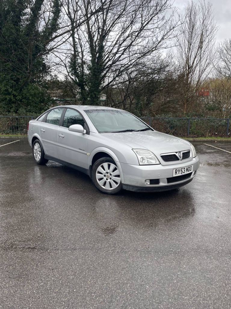Vauxhall, VECTRA, Hatchback, 2004, Auto, 2198 (cc), 5 doors
