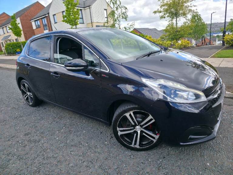 Peugeot, 208, Hatchback, 2018, Semi-Auto, 1199 (cc), 5 doors