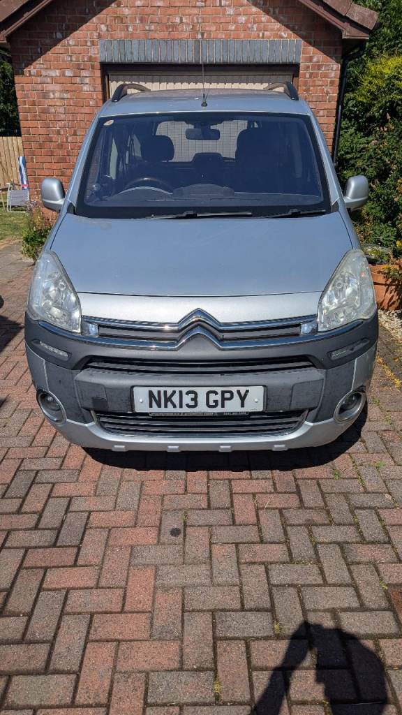 Berlingo Multispace XTR HDI wheelchair accessible vehicle 