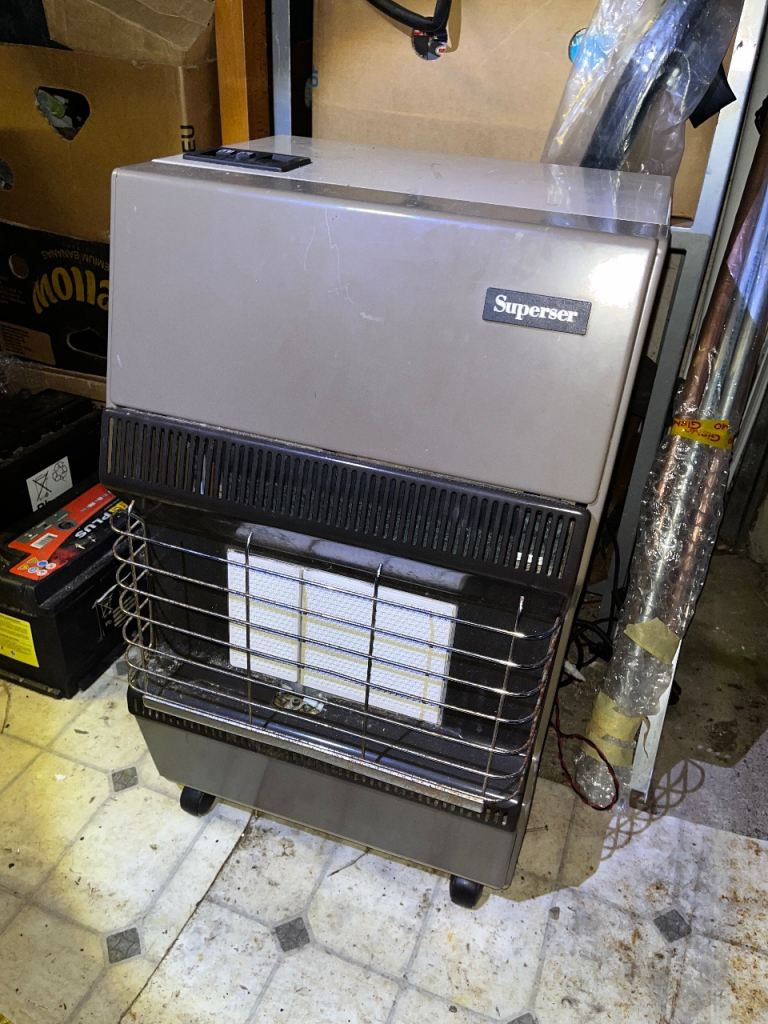 Superser Portable Gas Heater – Great Condition (With gas cylinder,  Regulator & Hose)