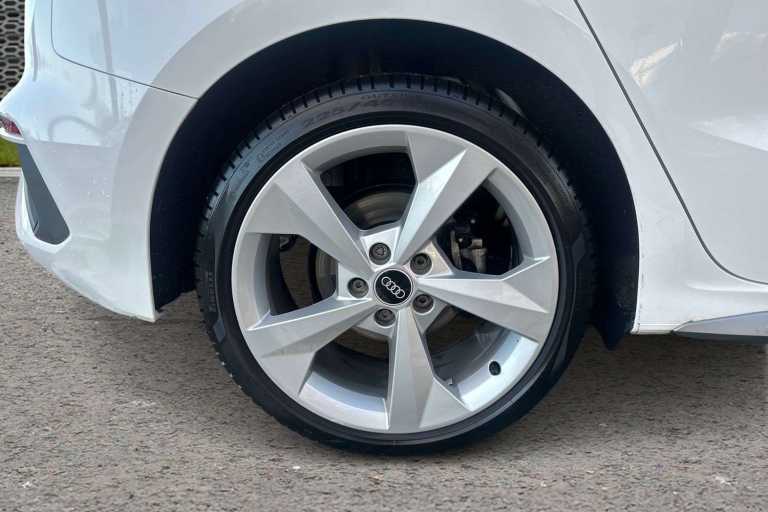 2021 Audi A3 35 TFSI S Line 5dr HATCHBACK PETROL Manual