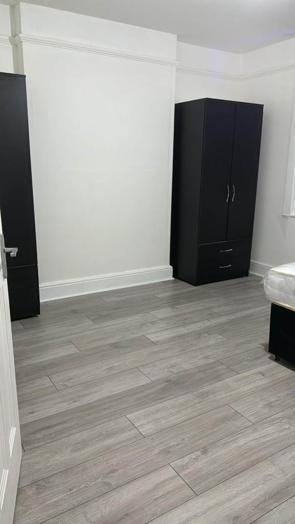 Big Size Double Room to Let in London Road, SS12 0AN, Wickford