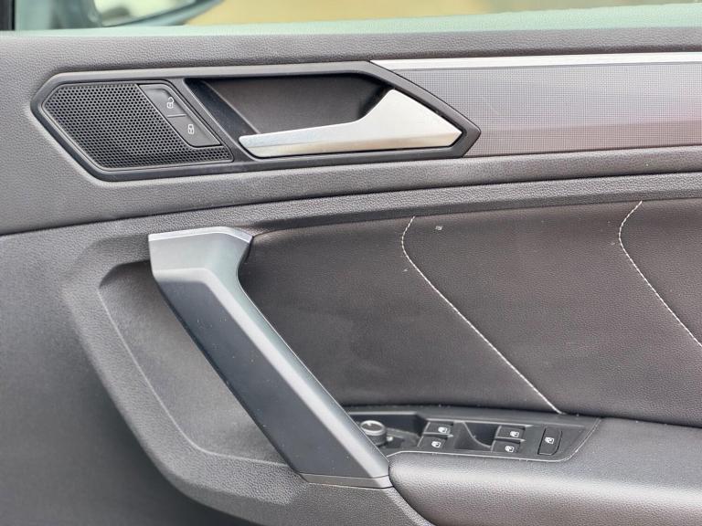 2019 Volkswagen Tiguan 1.5 TSI EVO R-Line DSG Euro 6 (s/s) 5dr ESTATE Petrol Automatic