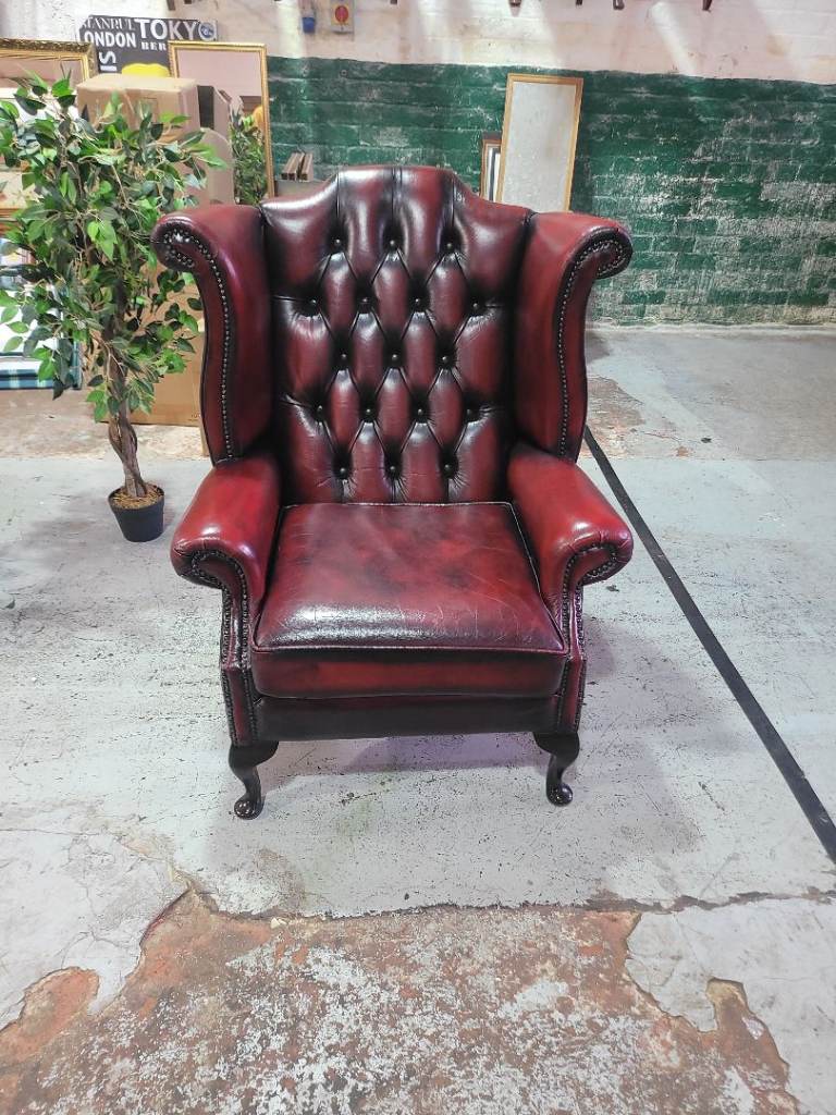 Red Leather Chesterfield Armchair – Good Condition