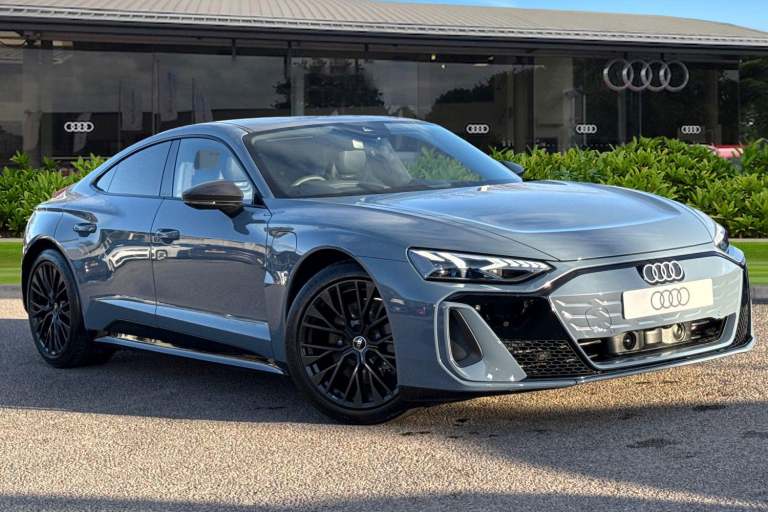 2026 Audi e-tron GT 105kWh Vorsprung Auto quattro 4dr Saloon Automatic