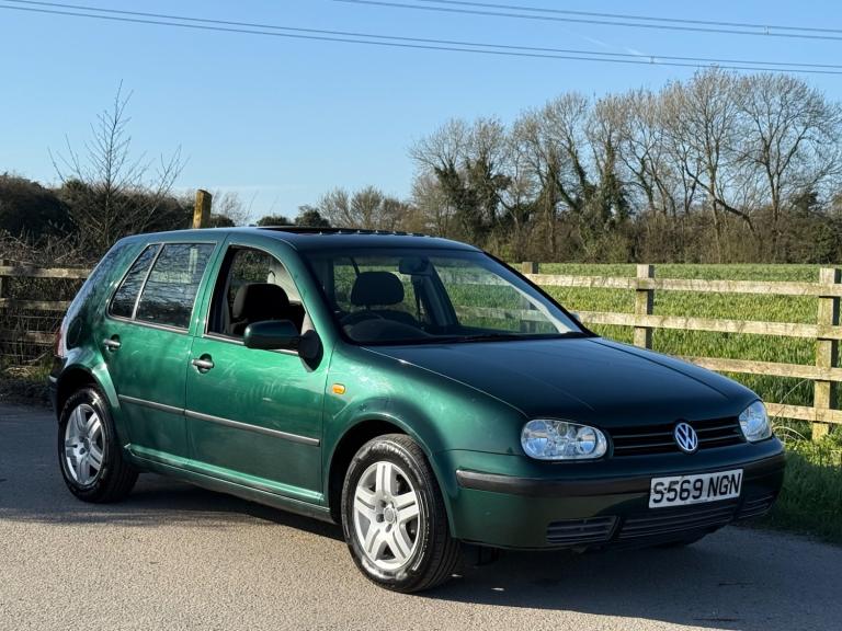 VOLKSWAGEN GOLF 1.6 S 5dr Auto | Green | Genuine 46,000 miles | 12 Months MOT