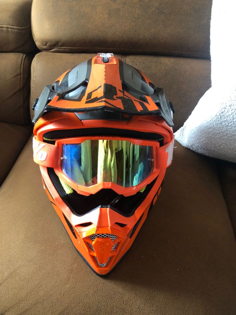 Just1 Motorcross Helmet 
