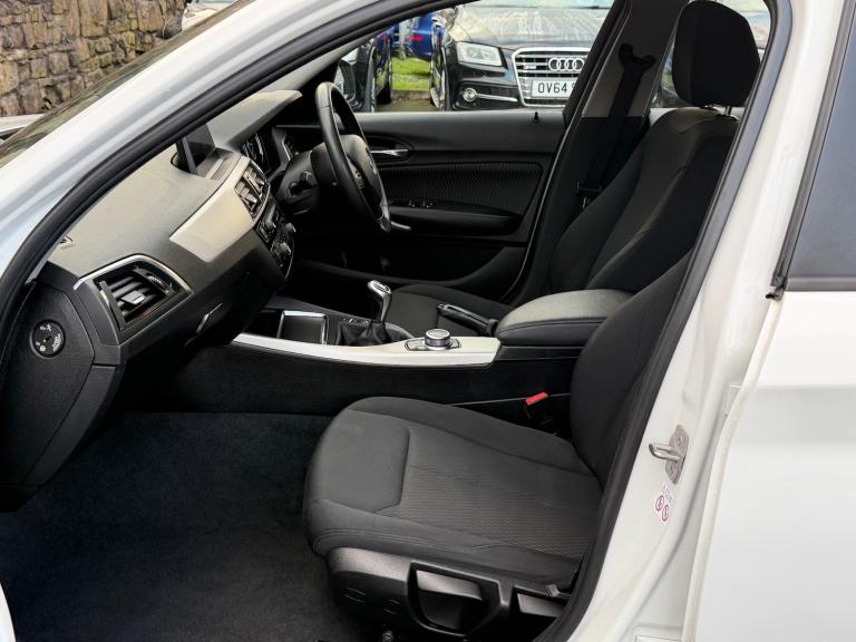 2018 BMW 1 Series 1.5 118i SE Euro 6 (s/s) 5dr HATCHBACK Petrol Manual
