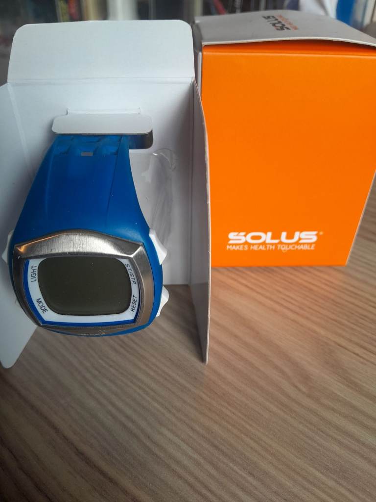 Solus 100 watch activity tracker watch