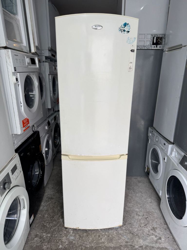 Whirlpool White Colour Freestanding Fridge Freezer With Free Delivery 🚚 