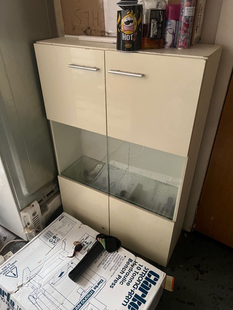 Glass cabinet
