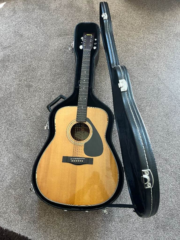 Yamaha FG-335 Guitar