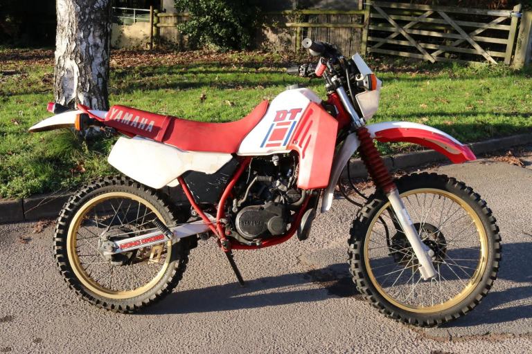 Yamaha DT200 DT 200 1984 UK registered runs and rides just 3,437 miles!!
