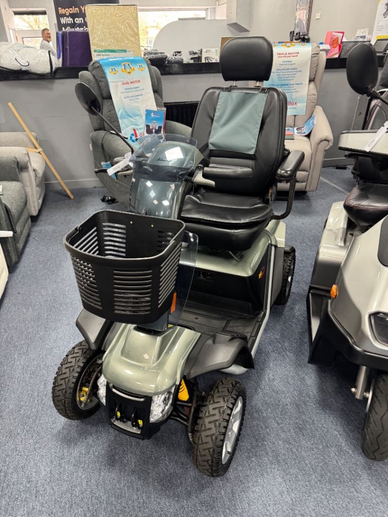 Mobility Scooter Large 8 MPH 