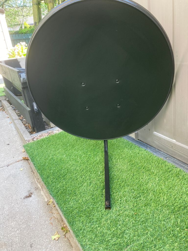 Freesat dish £10