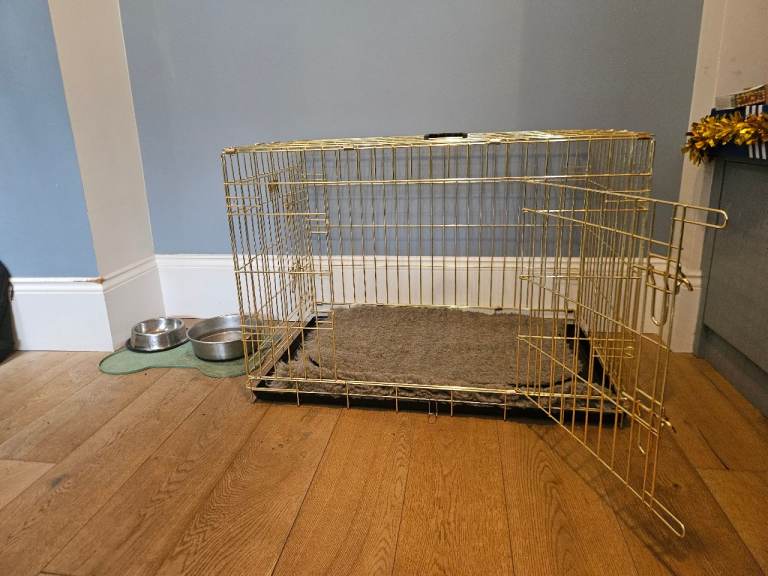 Lords and Labradors dog crate (large/champagne gold))