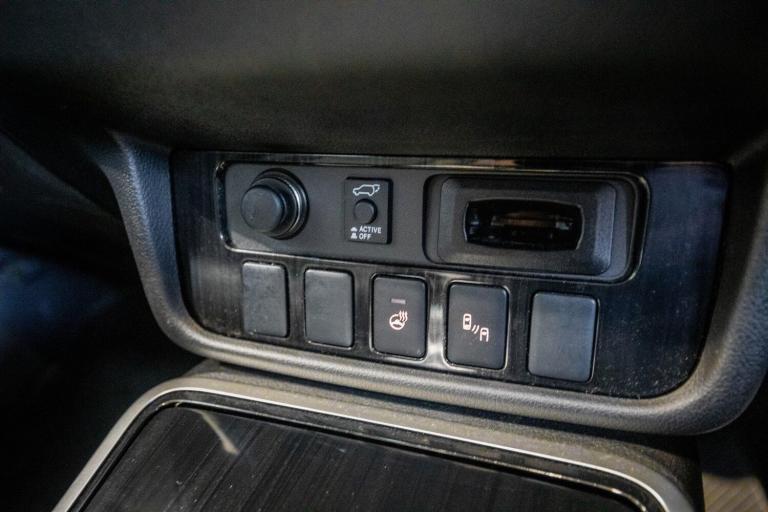 2017 Mitsubishi Outlander 2.0h 12kWh 4h SUV 5dr Petrol Plug-in Hybrid CVT 4WD Euro 6 (s/s) (200 p...