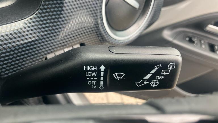 2022 Volkswagen up! 1.0 65PS R-Line 5dr HATCHBACK PETROL Manual