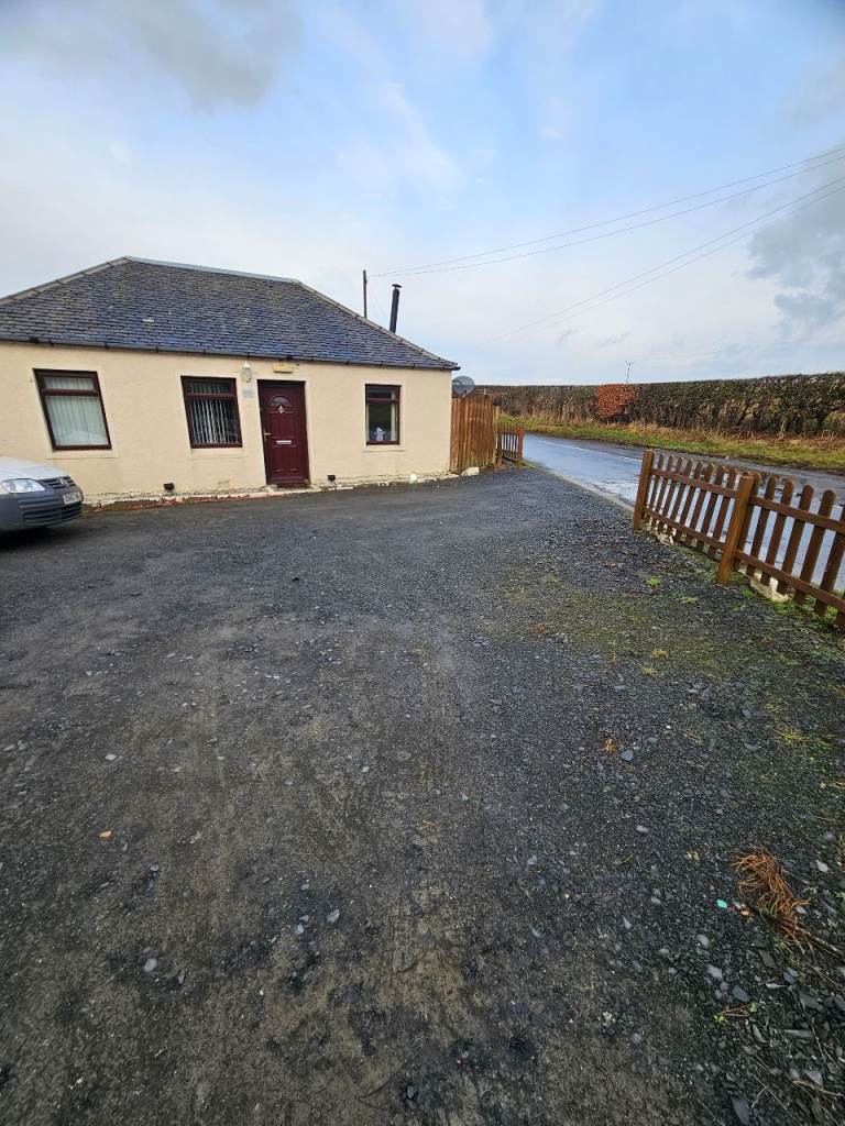 Country cottage to let