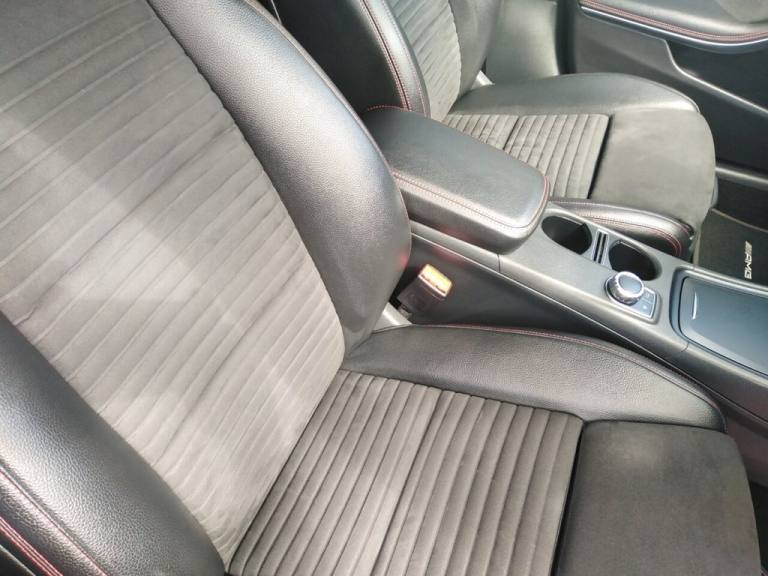 2016 Mercedes-Benz GLA GLA 220d 4Matic AMG Line 5dr Auto ESTATE DIESEL Automatic