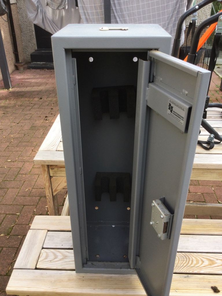 Gun cabinet
