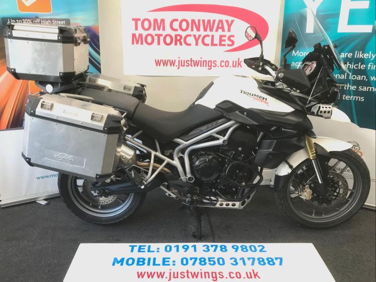 TRIUMPH TIGER 800, 2011(60), 24,780 MILES, FSH, ARROW CAN, EXTRAS, SUPERB, £3795