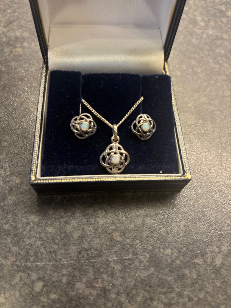 Silver Celtic knot Necklace and Earrings. 