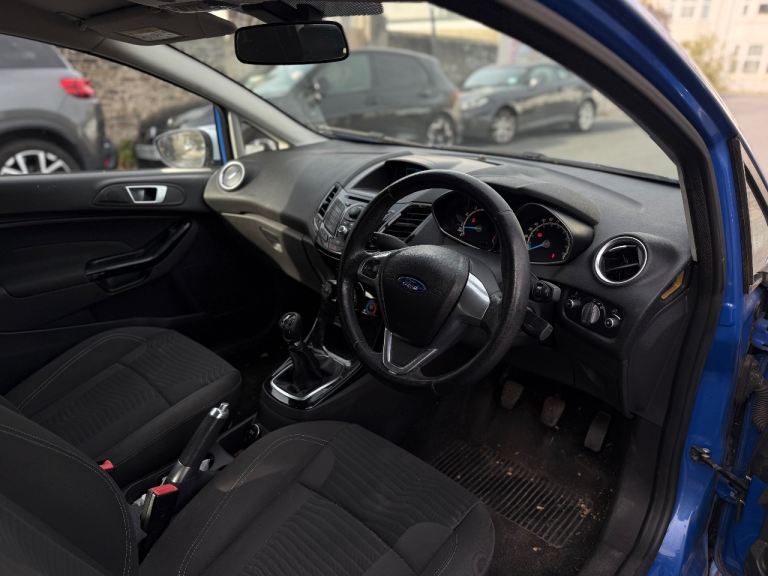 Ford, FIESTA, Hatchback, 2013, Manual, 1241 (cc), 3 doors