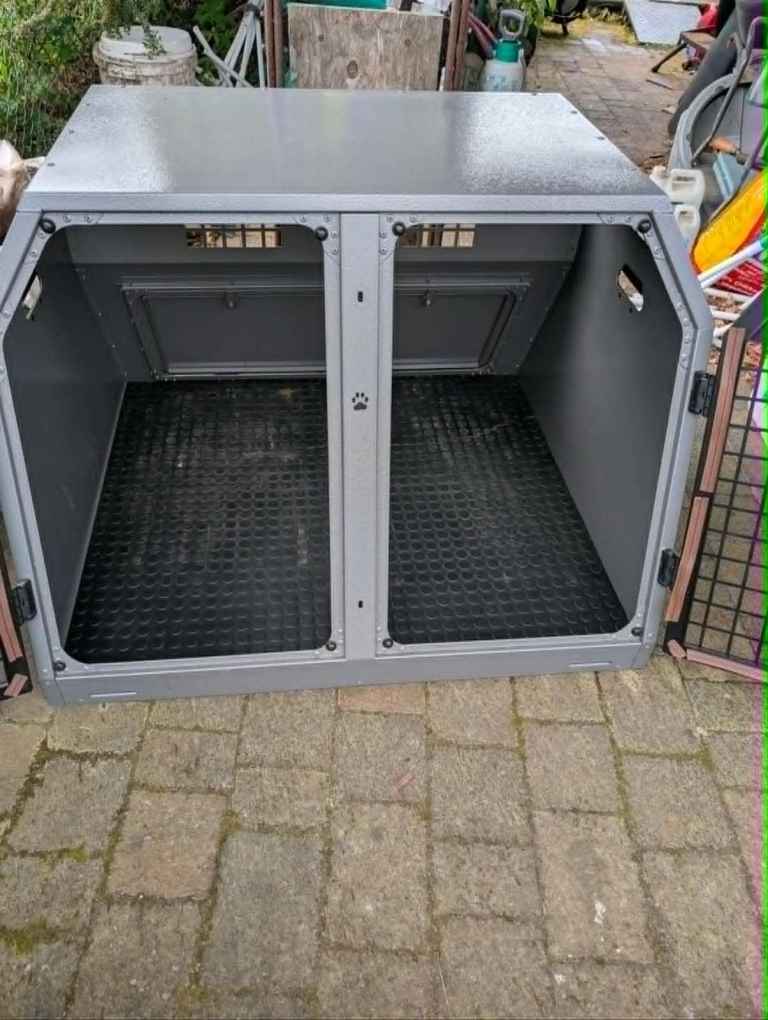 dog crate for car