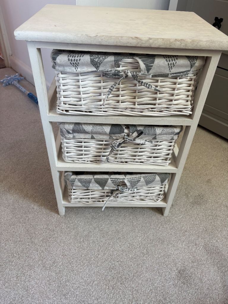 White Wooden Storage Unit with 3 Wicker Baskets