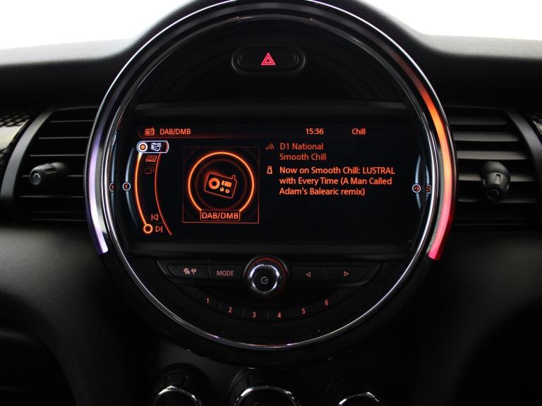 2016 MINI Hatch 2.0 Cooper S D 5dr Auto [Media Pack XL] Hatchback DIESEL Automatic