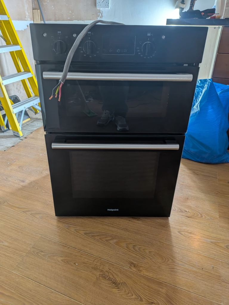Free Hotpoint integrated double oven 
