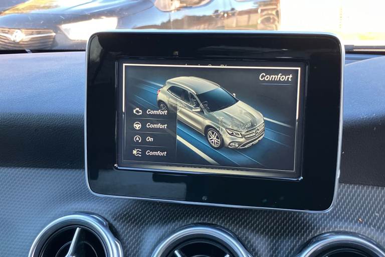 2017 Mercedes-Benz GLA GLA 200d SE 5dr Auto Estate DIESEL Automatic