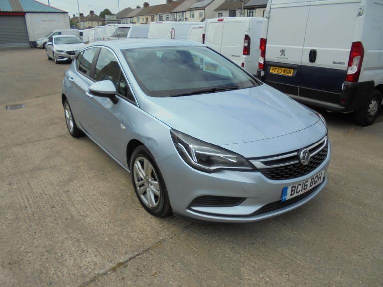 2016 Vauxhall Astra 1.4T 16V 150 Design 5dr Auto HATCHBACK Petrol Automatic