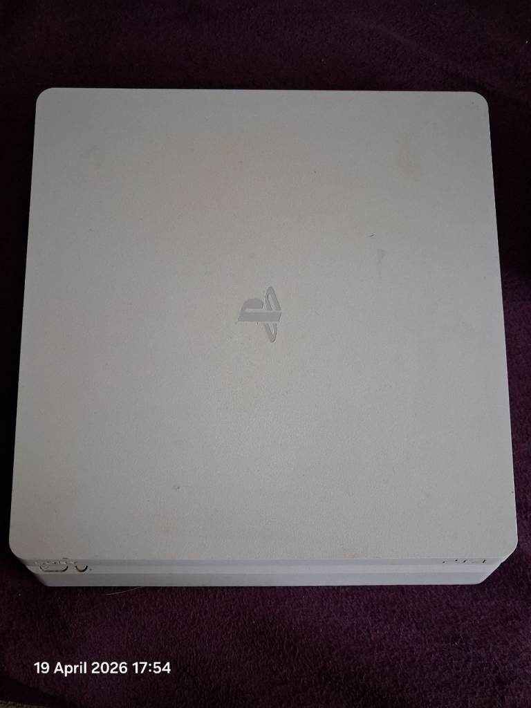 Playstation 4 Console