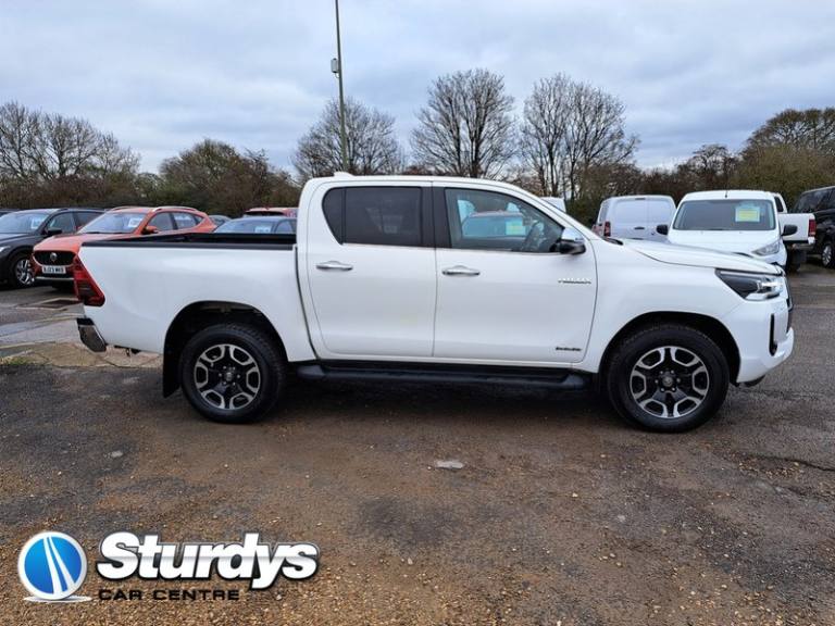 2022 Toyota Hilux D-4D Invincible Pickup Diesel Automatic