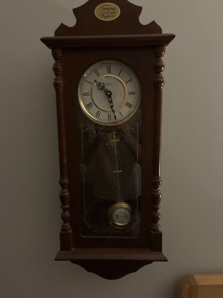 Wall chime clock