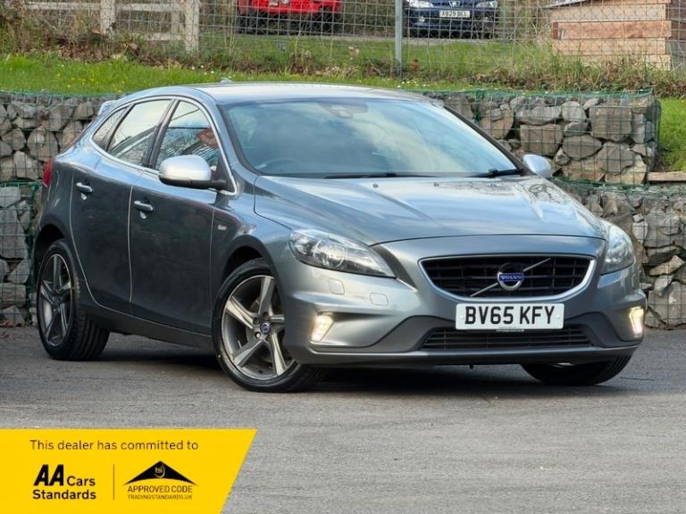 2015 Volvo V40 2.0 D4 R-Design Nav Euro 6 5dr HATCHBACK Diesel Manual