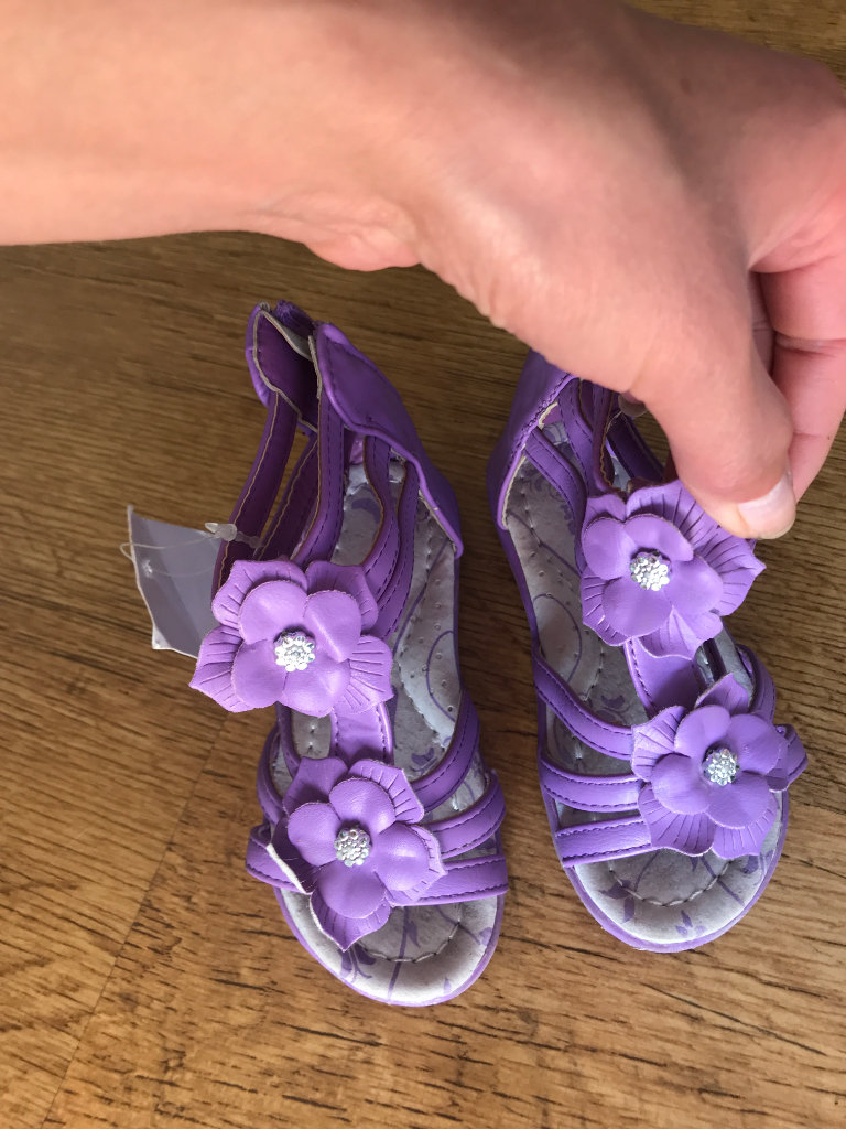 New Girl sandals new size 7UK 24EU 